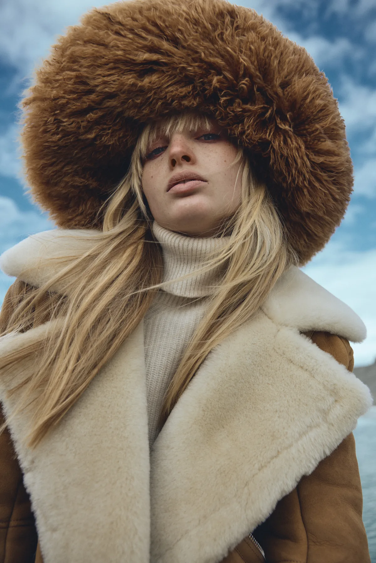 L'Officiel Ukraine – Fashion-Retusche, Bild 5
