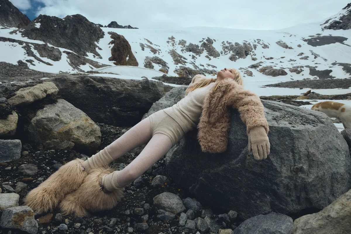 L'Officiel Ukraine – Fashion-Retusche, Bild 6